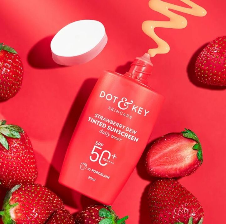 Dot & Key Strawberry Dew Tinted Sunscreen SPF 50+ PA++++ 50ml(01 Porcelain)