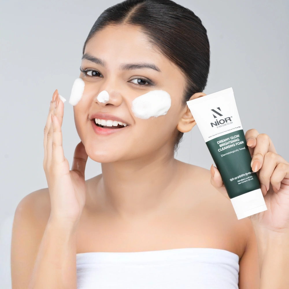 Nior Dreamy Glow Brightening Cleansing Foam