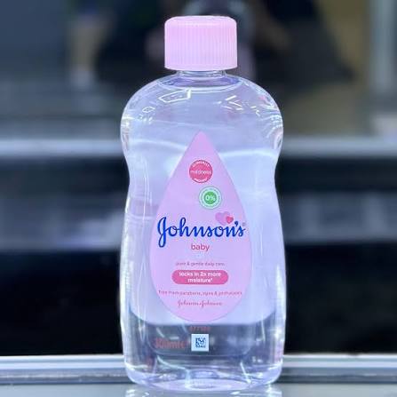 Johnson’s Baby Oil 300ml.