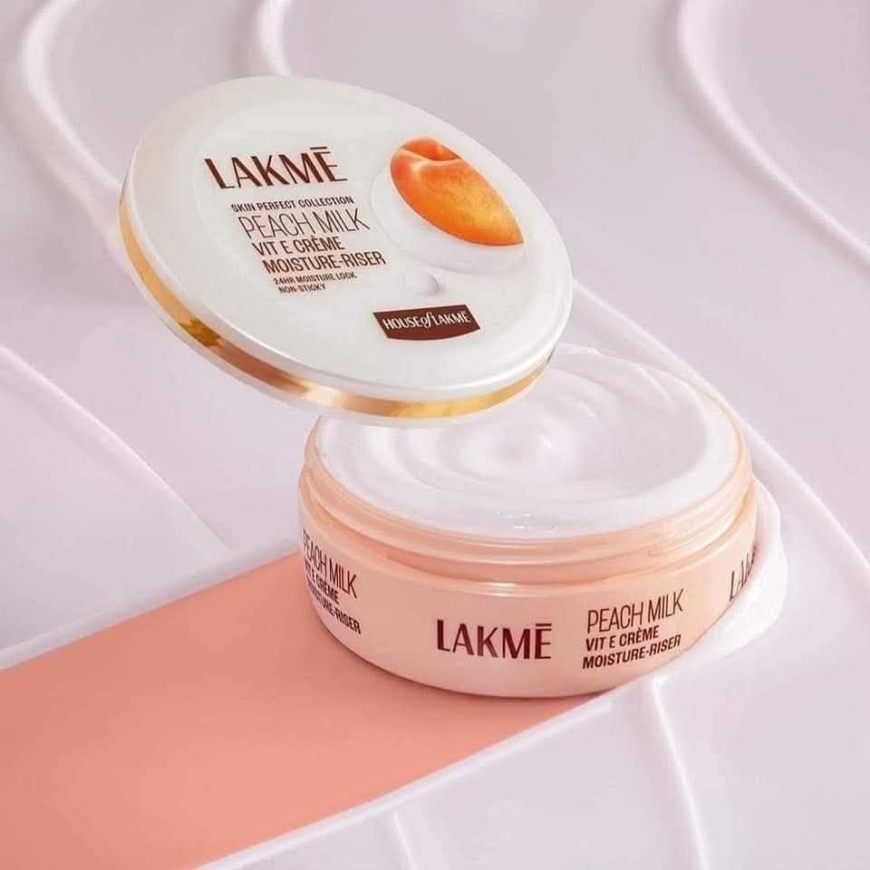 Lakme Skin Perfect Collection Peach Milk Vitamin E Cream Moisturiser 50ml