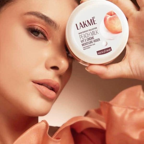 Lakme Skin Perfect Collection Peach Milk Vitamin E Cream Moisturiser 50ml